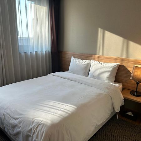 Golden Harbor Hotel Pyeongtaek Exterior foto