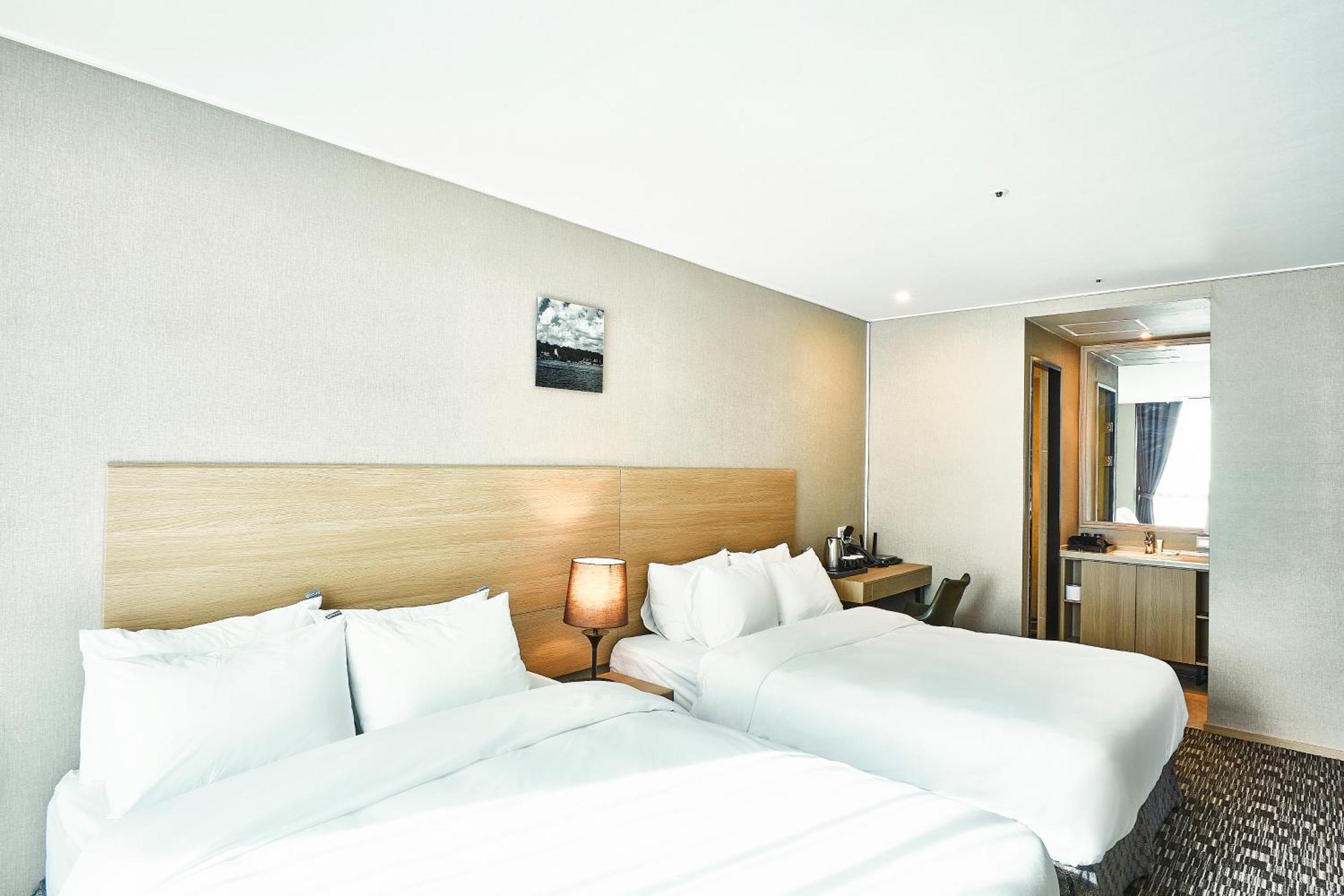 Golden Harbor Hotel Pyeongtaek Exterior foto